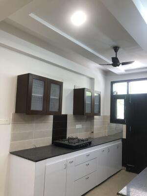 5 BHK Flat in Peer Muchalla, Panchkula