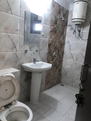5 BHK Flat in Peer Muchalla, Panchkula