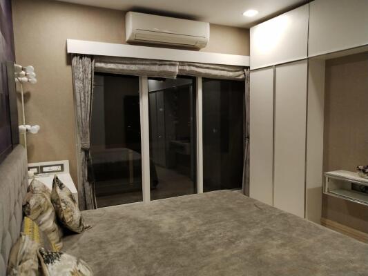 4 BHK Flat in Lokhandwala Andheri West, Mumbai