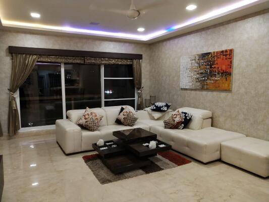 4 BHK Flat in Lokhandwala Andheri West, Mumbai