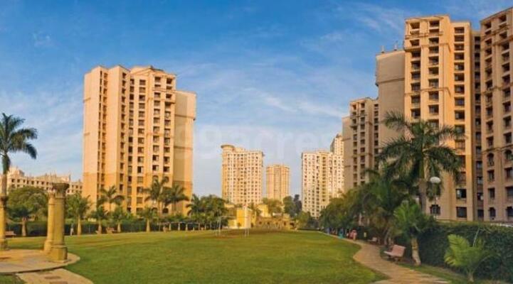 3 BHK Flat in Hiranandani Meadows, Manpada