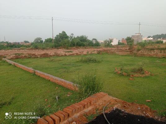 Residential land / Plot in Tilapta, Greater Noida