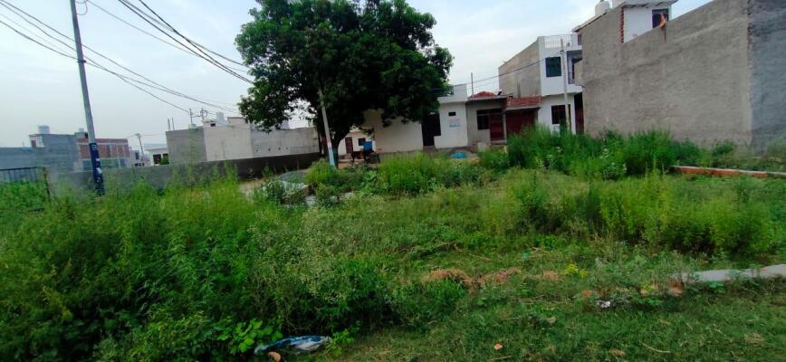Residential land / Plot in Tilapta, Greater Noida