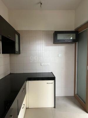 3 BHK Flat in Ghodbunder Road, Thane