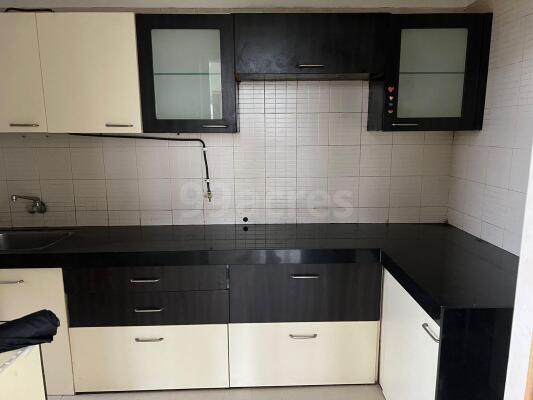 3 BHK Flat in Ghodbunder Road, Thane