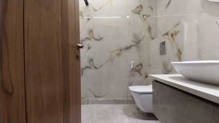 4 BHK Independent Builder Floor in Kirti Nagar, Delhi