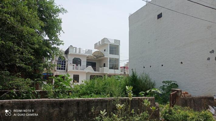 Residential land / Plot in Tilapta, Greater Noida