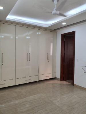 4 BHK Independent Builder Floor in Vasant Vihar, Delhi