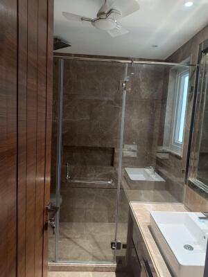 4 BHK Independent Builder Floor in Vasant Vihar, Delhi