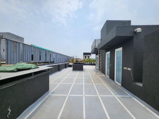 4 BHK Independent Builder Floor in Green Park, Delhi