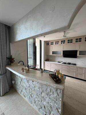 4 BHK Flat in MG Road, Gurgaon