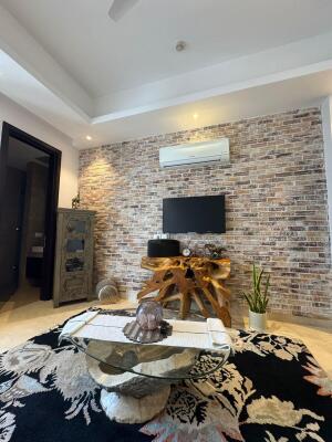 4 BHK Flat in MG Road, Gurgaon