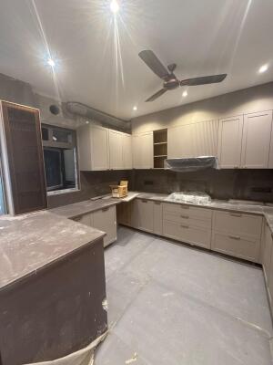 4 BHK Independent Builder Floor in Palam Vihar, Gurgaon