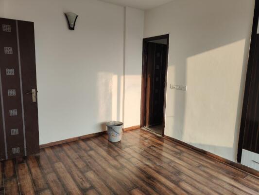 3 BHK Flat in Sector 70, Faridabad