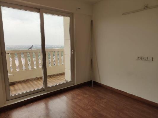 3 BHK Flat in Sector 70, Faridabad