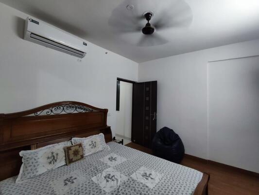 3 BHK Flat in Sector 70, Faridabad