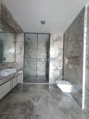 5 BHK Independent Builder Floor in Greater Kailash 2, Delhi