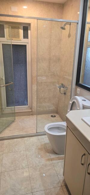 5 BHK Flat in Hiranandani Gardens Powai, Mumbai