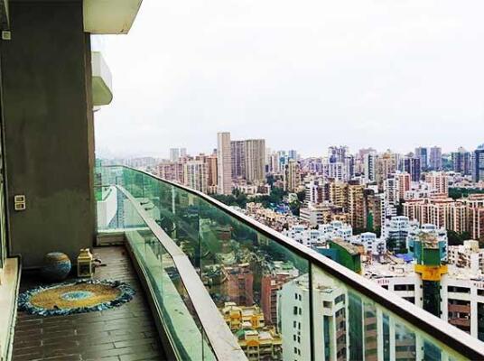 4 BHK Flat in Andheri West, Mumbai