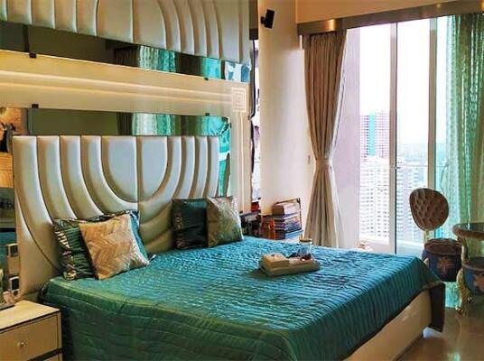 4 BHK Flat in Andheri West, Mumbai