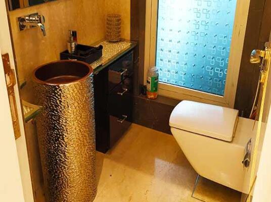 4 BHK Flat in Andheri West, Mumbai