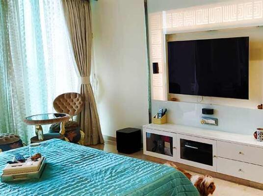 4 BHK Flat in Andheri West, Mumbai