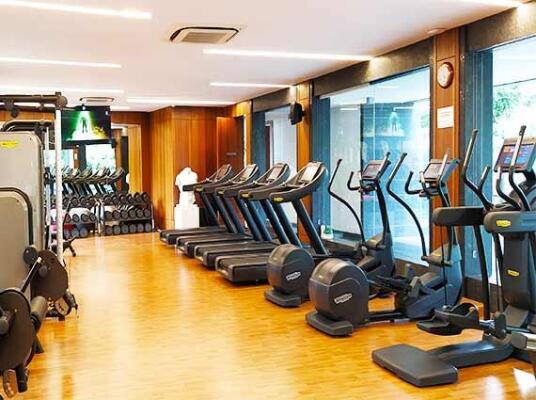 4 BHK Flat in Andheri West, Mumbai