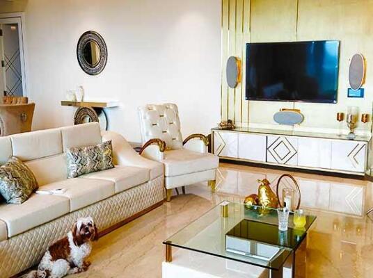 4 BHK Flat in Andheri West, Mumbai
