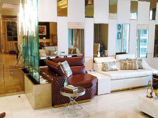 4 BHK Flat in Andheri West, Mumbai