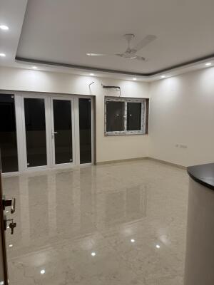 4 BHK Flat in Sector 29, Noida