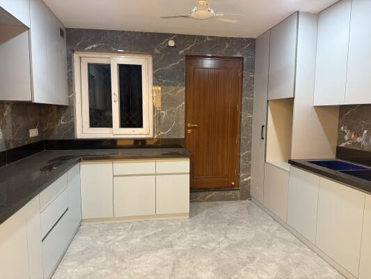 4 BHK Flat in Sector 29, Noida