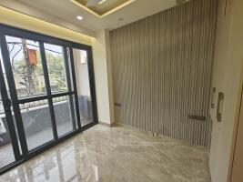 3 BHK Independent Builder Floor in Jagriti Enclave, Delhi