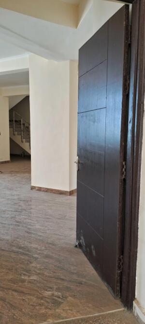 3 BHK Flat in Sector 76, Noida