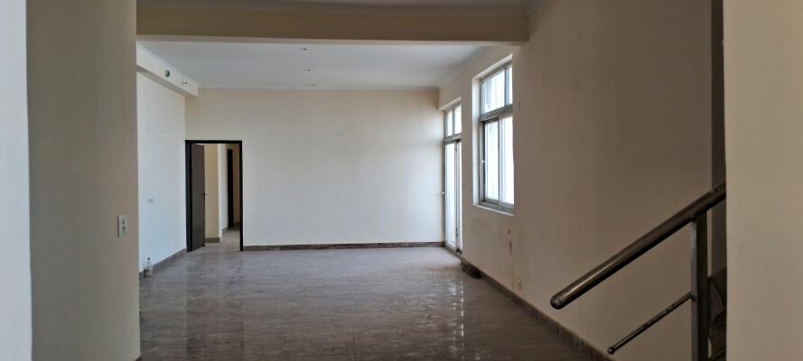 3 BHK Flat in Sector 76, Noida