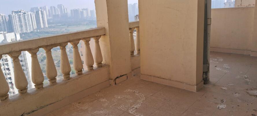 3 BHK Flat in Sector 76, Noida