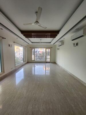 4 BHK Independent Builder Floor in Hauz Khas Enclave, Delhi