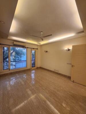 4 BHK Independent Builder Floor in Hauz Khas Enclave, Delhi