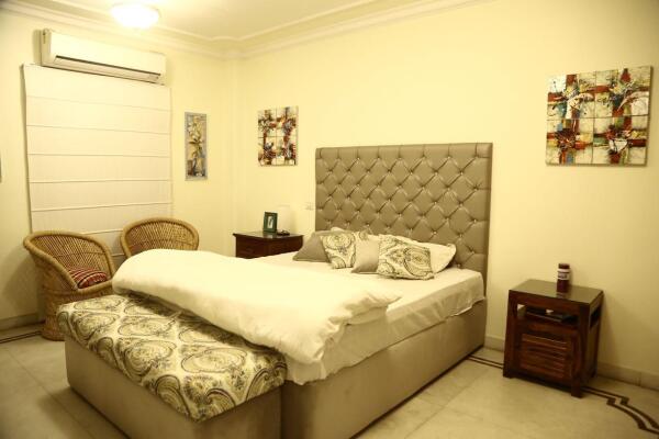 4 BHK Independent Builder Floor in Geetanjali Enclave, Delhi
