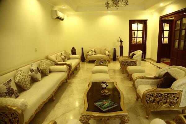 4 BHK Independent Builder Floor in Geetanjali Enclave, Delhi