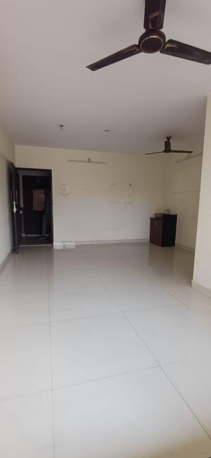 2 BHK Flat in Naupada, Thane West