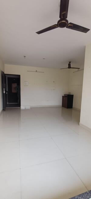 2 BHK Flat in Naupada, Thane West
