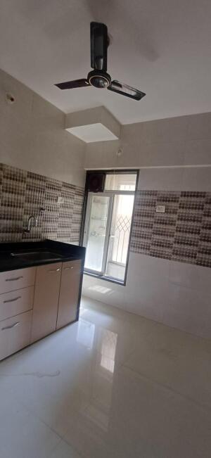 2 BHK Flat in Naupada, Thane West