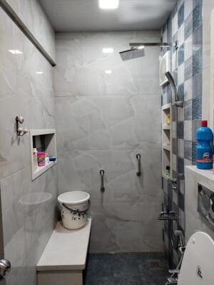2 BHK Flat in Panch Pakhadi, Thane West