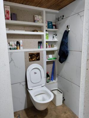 2 BHK Flat in Panch Pakhadi, Thane West