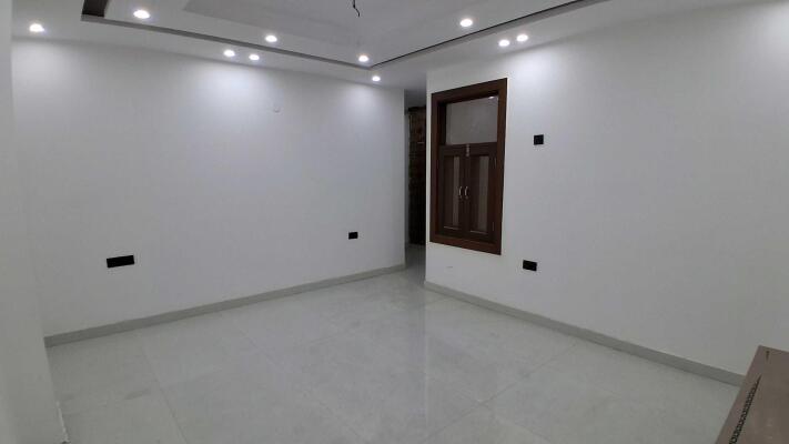 4 BHK Independent Builder Floor in Greenfield Colony, Faridabad