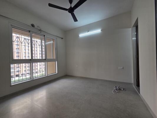 2 BHK Flat in Balkum, Thane