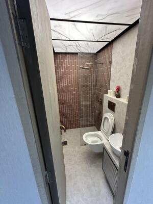 3 BHK Flat in Juhu, Mumbai