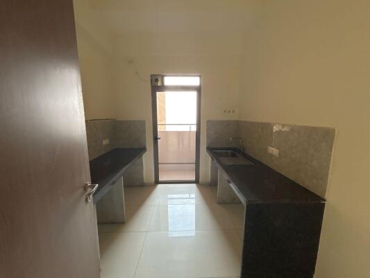 3 BHK Flat in Mulund West, Mumbai