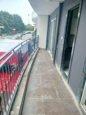 2 BHK Flat in Kolar Road, Bhopal