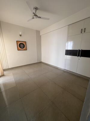 2 BHK Flat in Sector 16, Greater Noida